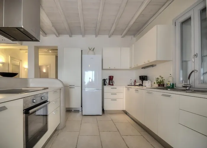 Aegean Lighthouse * Fanari (Mykonos)