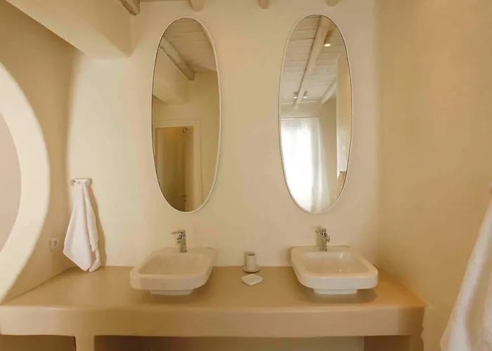 Aegean Lighthouse * Fanari (Mykonos)